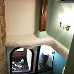 Casas De Isu Hotel *