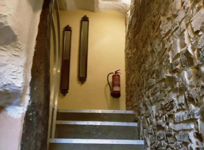 Casas De Isu Hotel *