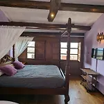 Casas De Isu *