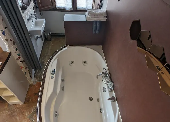 Hotel Casas De Isu Villaviciosa (Asturias)